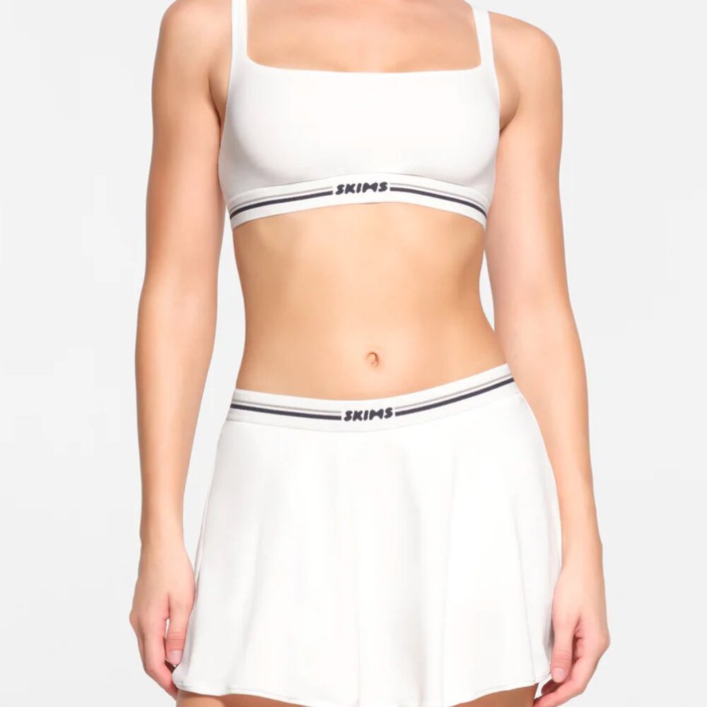 Skims fits everybody LOGO SKORT white xxs